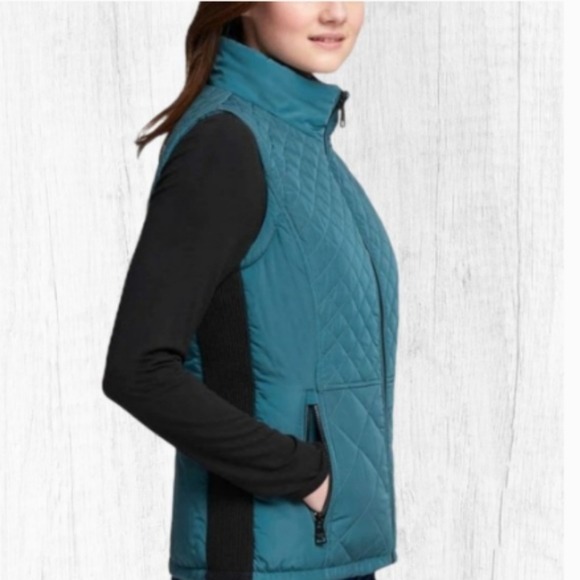 Andrew Marc Teal and Black Quilted Vest Jacket. - Picture 8 of 8